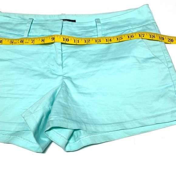 Like New Mossimo Teal Green Stretch Extensible Short Size 10 - Picture 5 of 8